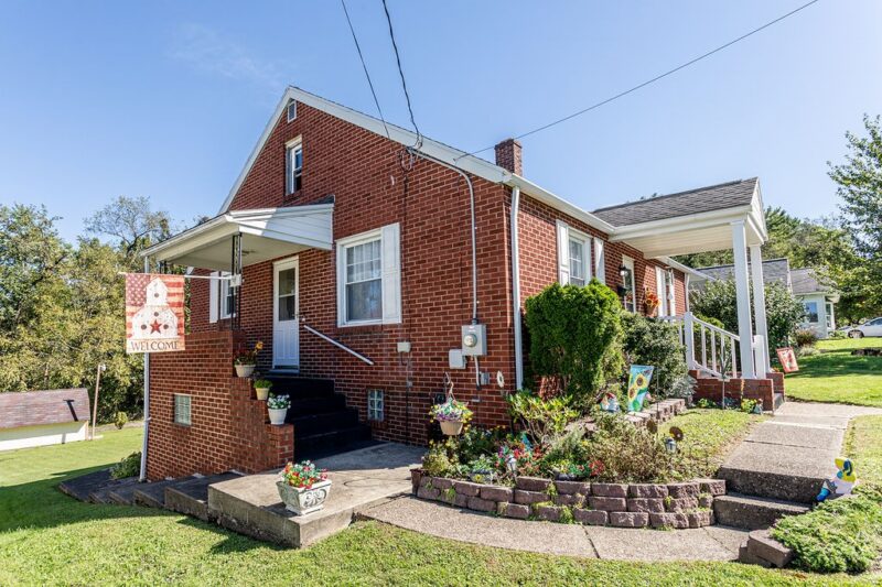930 Franklin Avenue — photo 3