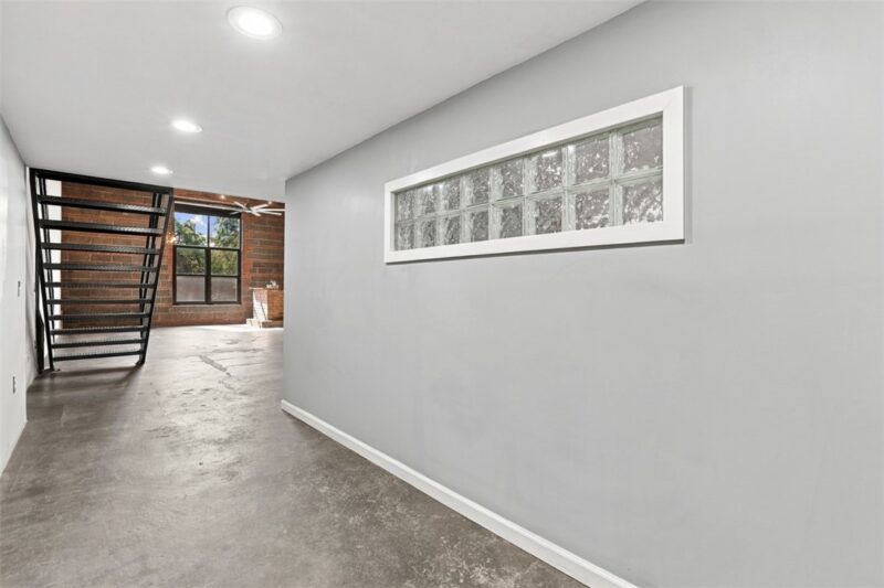 2250 Mary Street 208 — photo 7