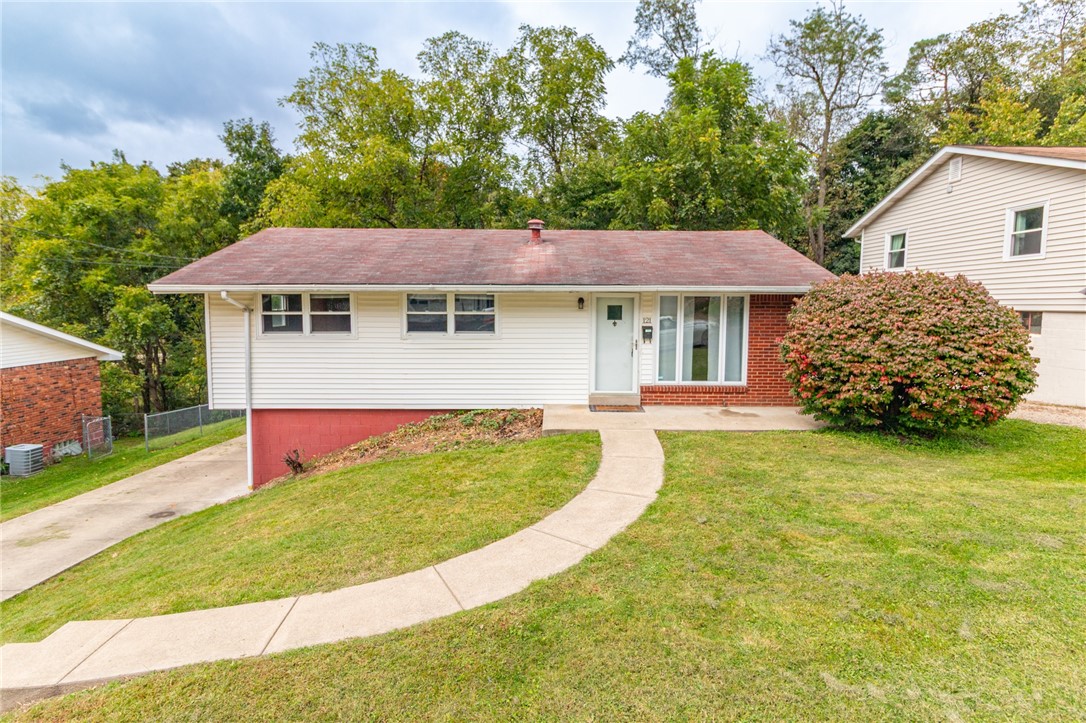 121 Black Hill Rd — photo 1