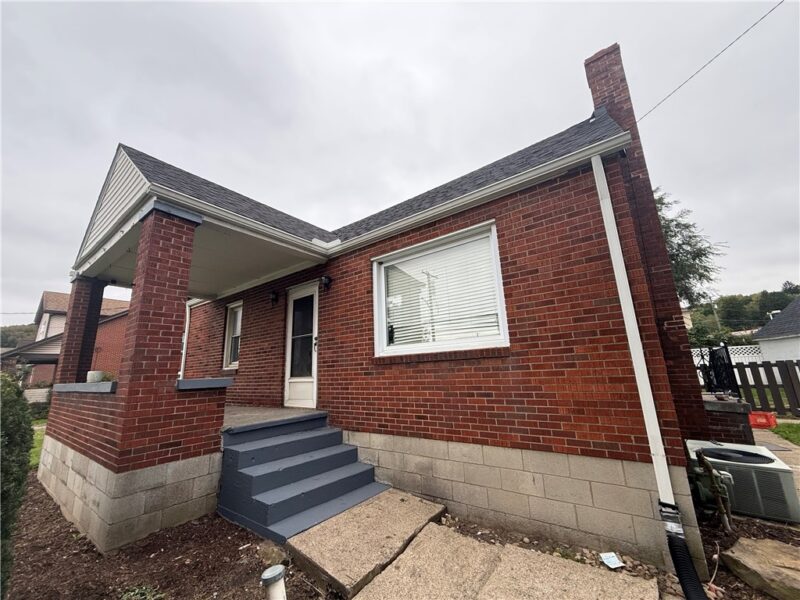 404 S 6th Ave — photo 3