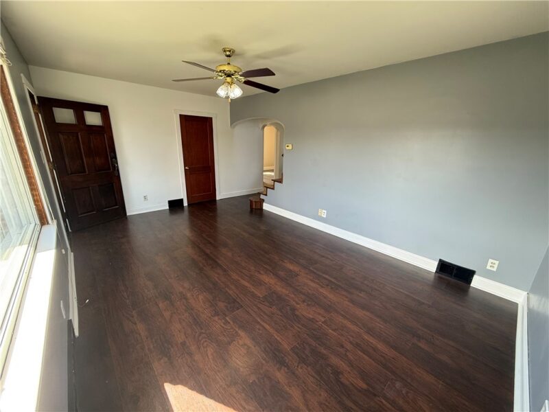 404 S 6th Ave — photo 7
