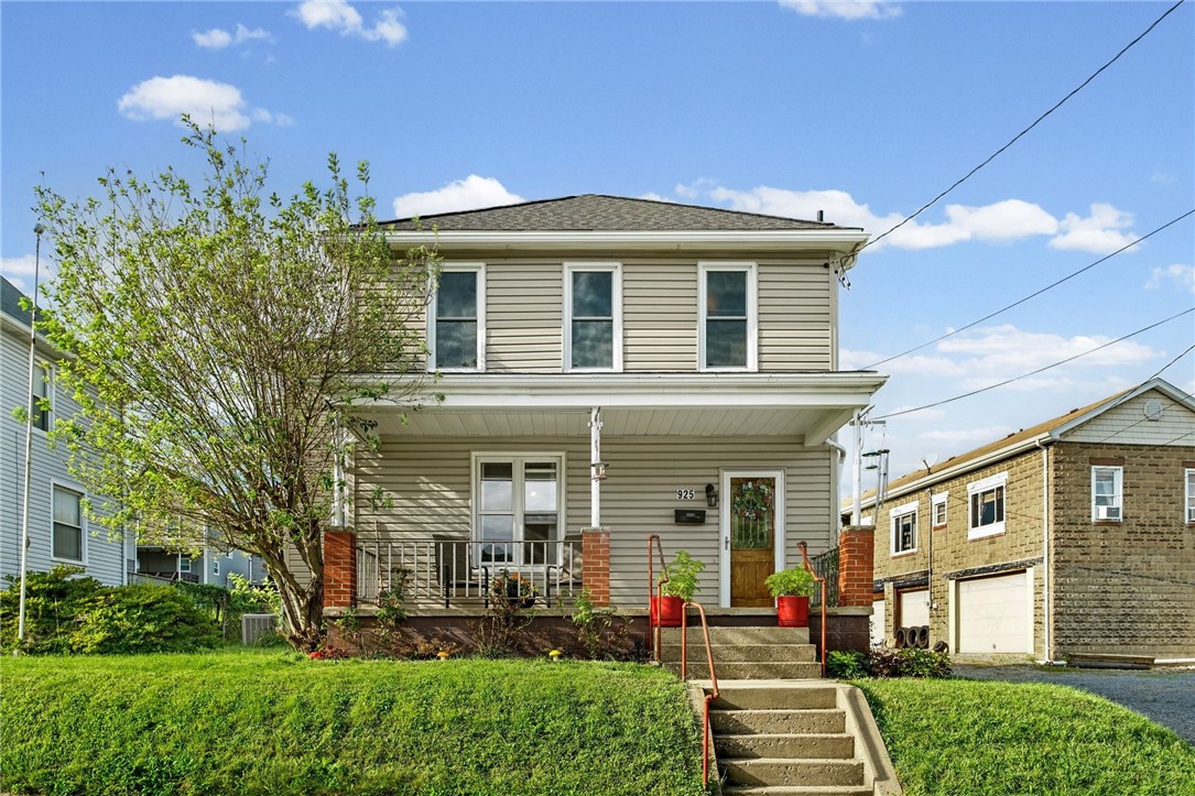925 Walnut St — photo 1