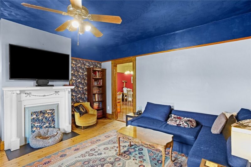 925 Walnut St — photo 4