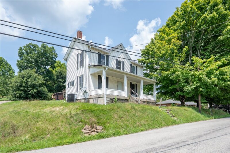 102 Amherst Ln — photo 3