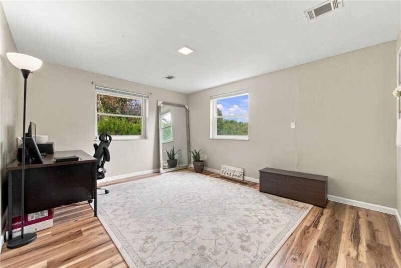 537 Fieldstone Dr. — photo 4