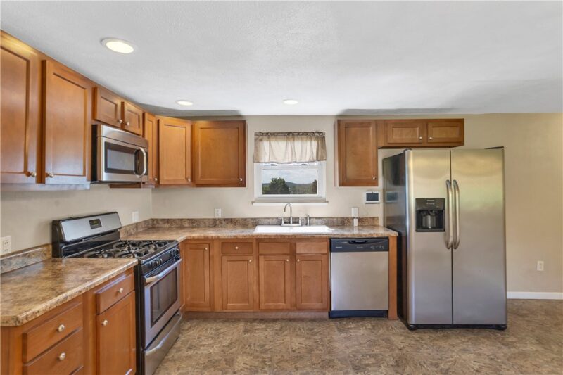 402 Highland Ave — photo 5