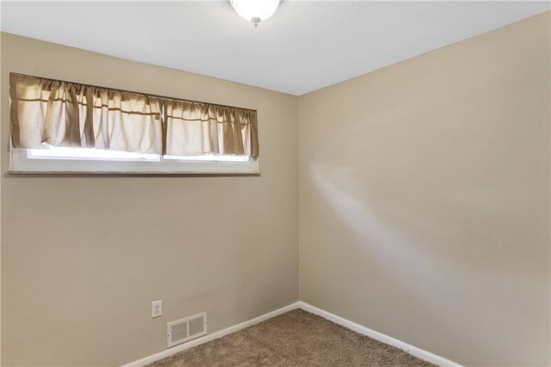 402 Highland Ave — photo 7