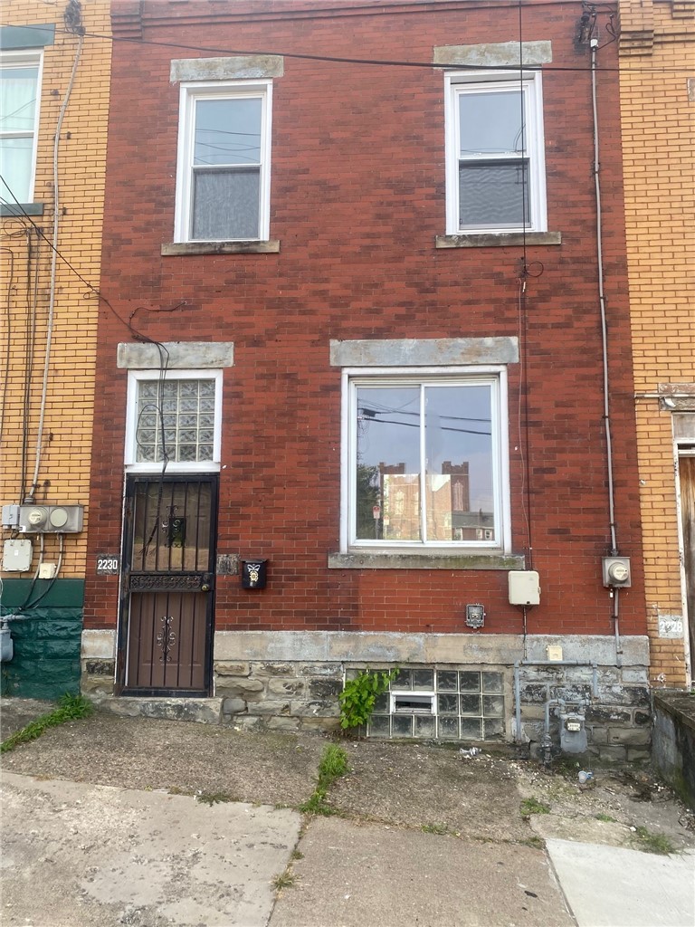 2230 Webster Ave — photo 1