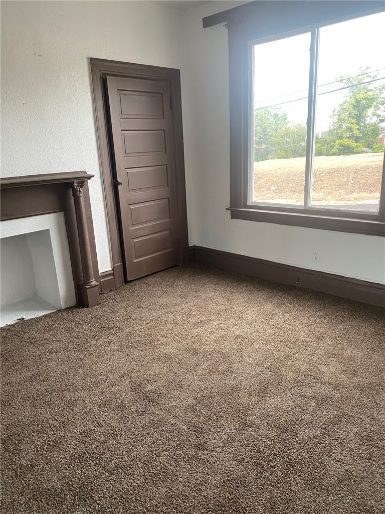 2230 Webster Ave — photo 3
