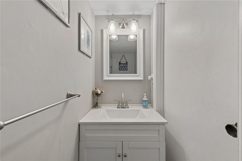 214 Lloyd Ave — photo 8