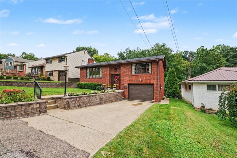 705 Smiley St — photo 3