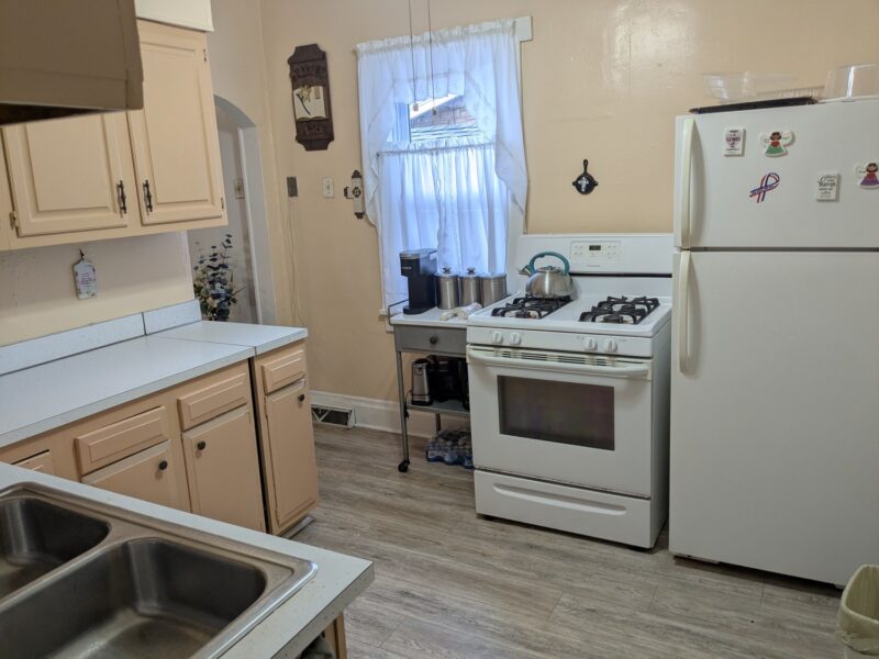 2710 Locust St — photo 8