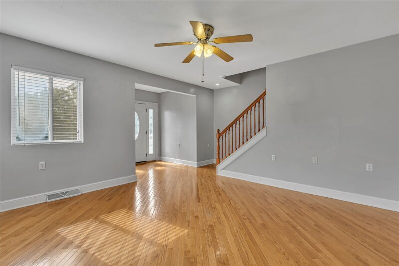 351 Center Grange Rd — photo 7