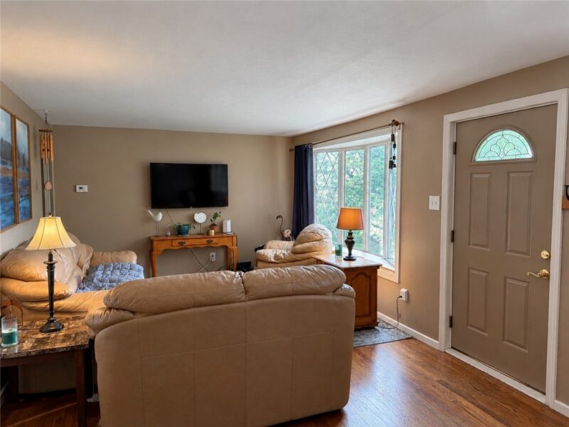 385 Bost Dr — photo 3