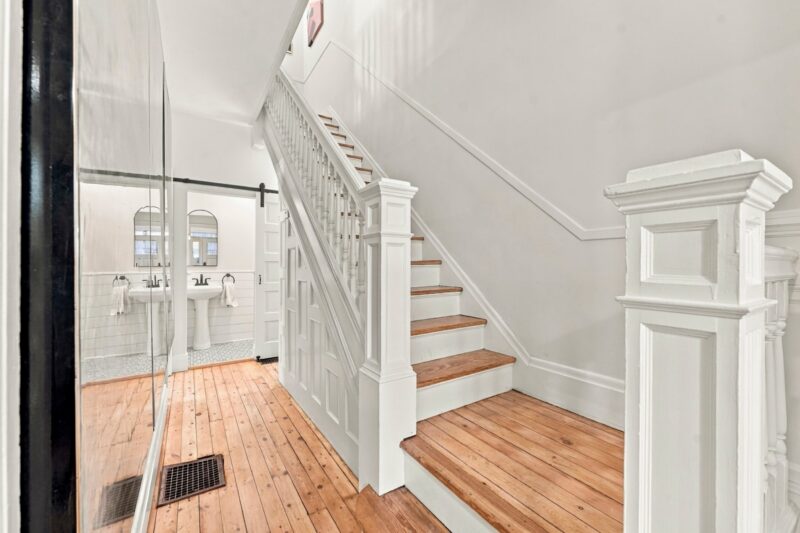 400 Venture Street — photo 7