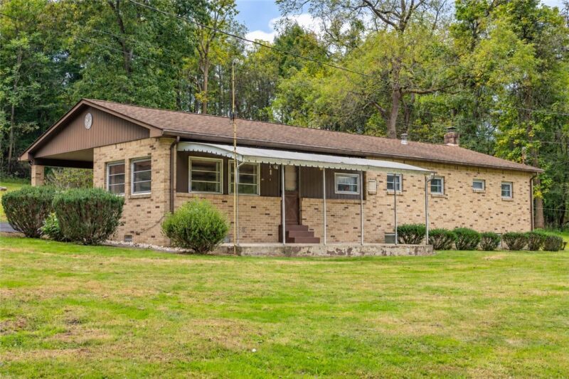 398 Moccasin Hollow Rd — photo 3
