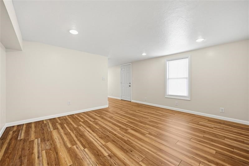 310 Madison Av. — photo 5