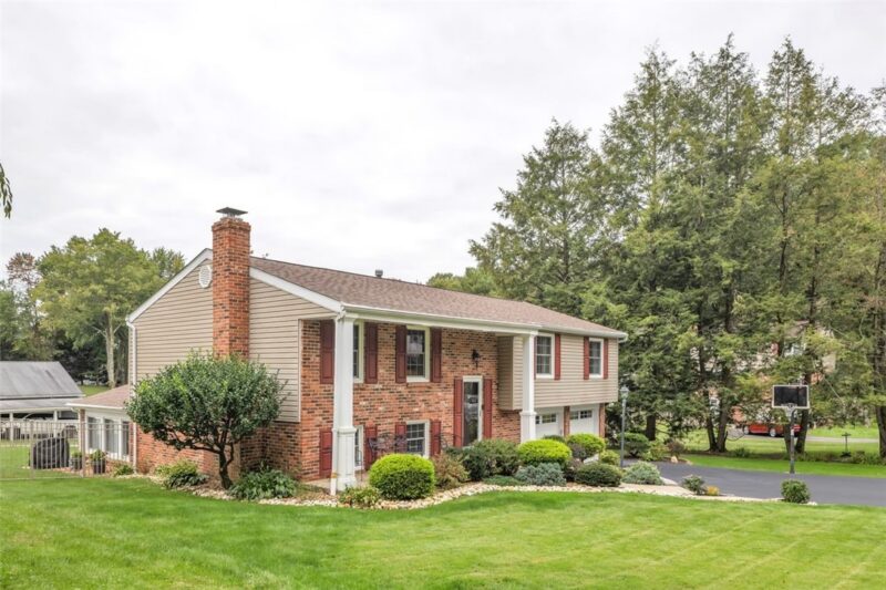 6 Greenview Dr — photo 3