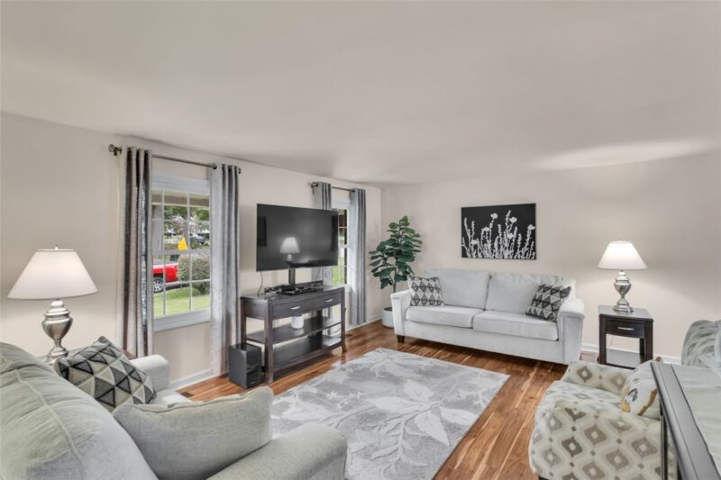 6 Greenview Dr — photo 4