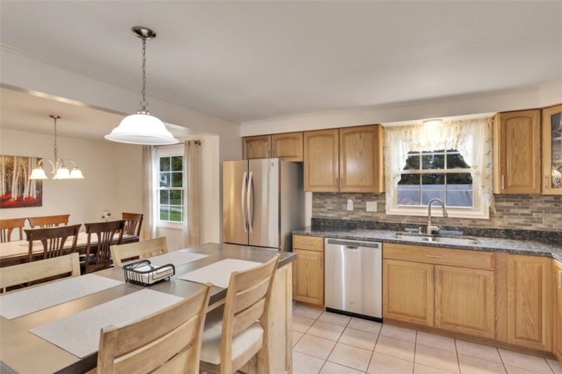 6 Greenview Dr — photo 8