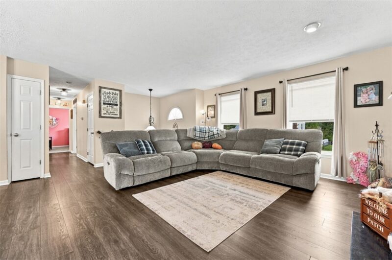 1101 Fairfield Lane — photo 7
