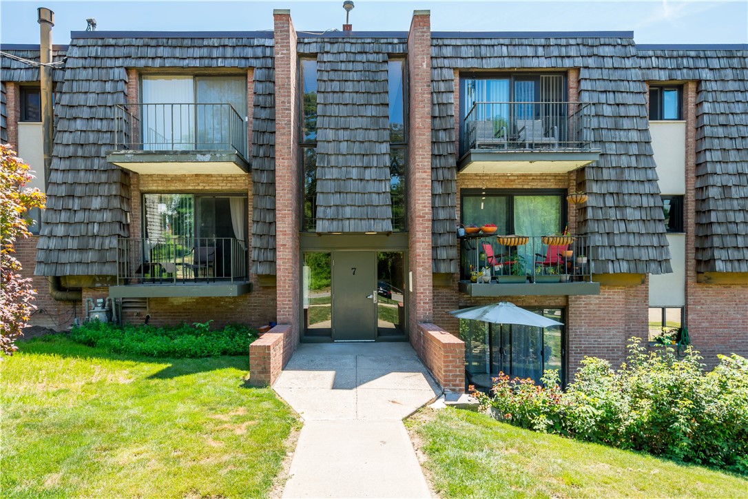 734 Forest Green Drive — photo 1