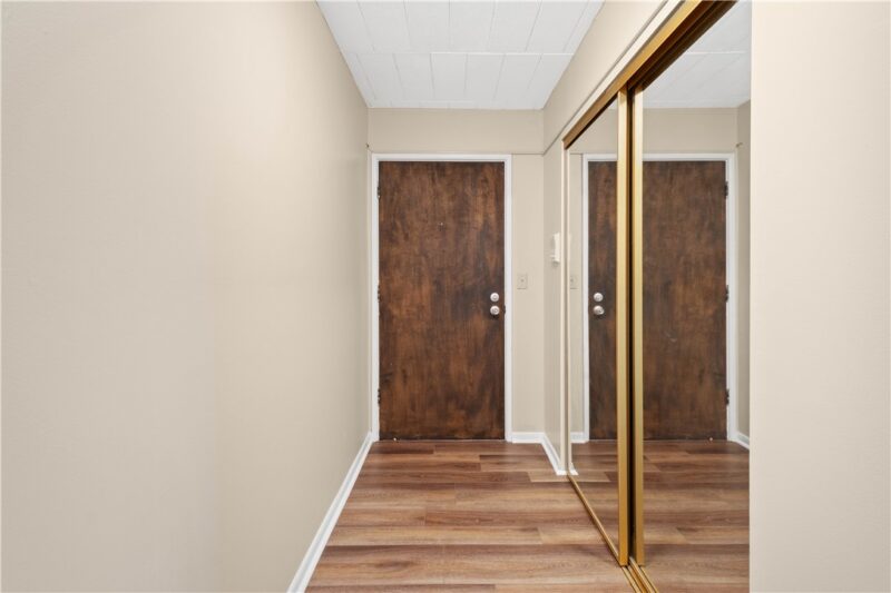 734 Forest Green Drive — photo 5