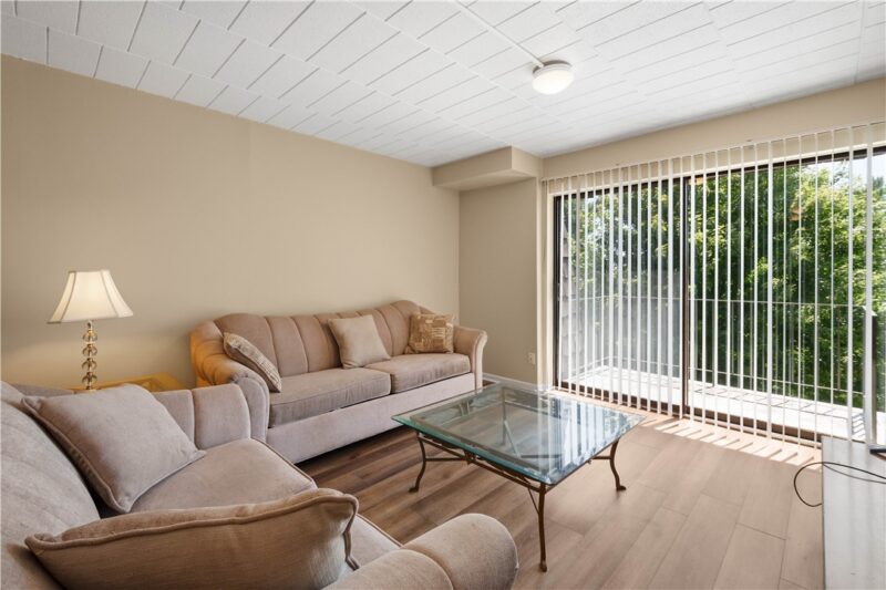 734 Forest Green Drive — photo 7