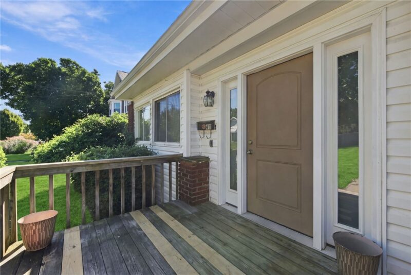 411 Riverview Dr — photo 4