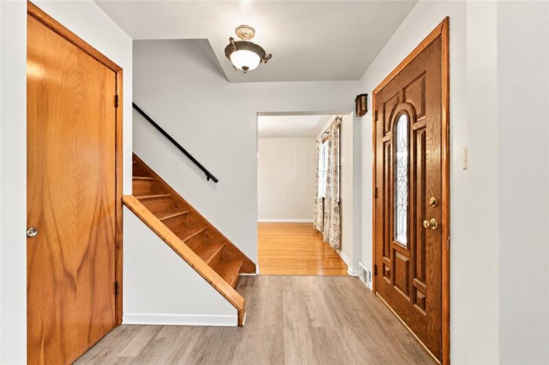 313 Montana Avenue — photo 4