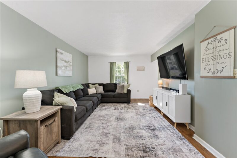 1344 Lucia Dr — photo 2