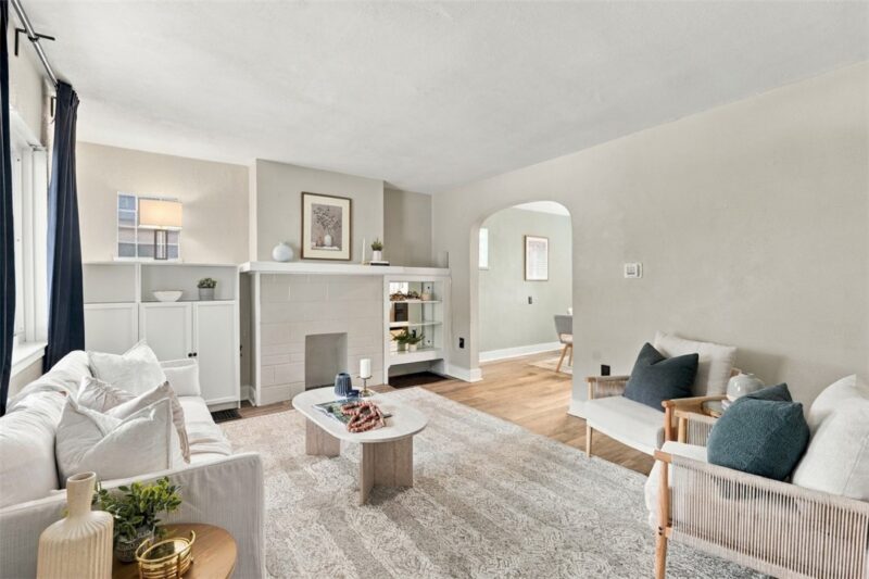 715 Rossmore Ave — photo 5