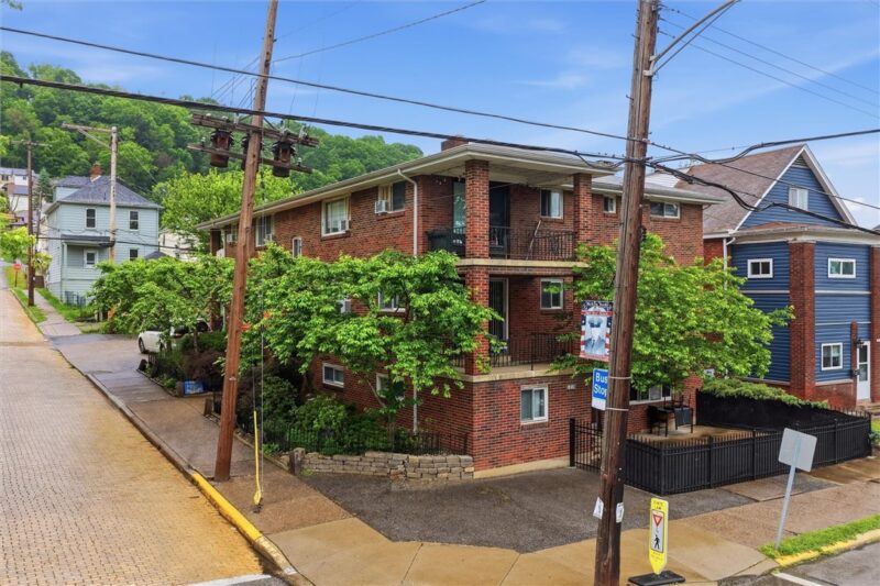 1214 Broadway Ave — photo 2