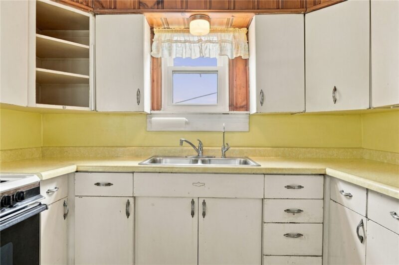 1321 6th St — photo 3