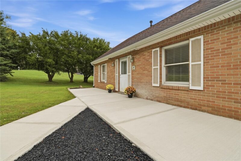 865 Hamilton Ave — photo 4