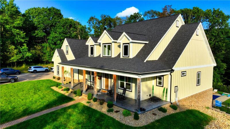 190 Frederick Drive — photo 3