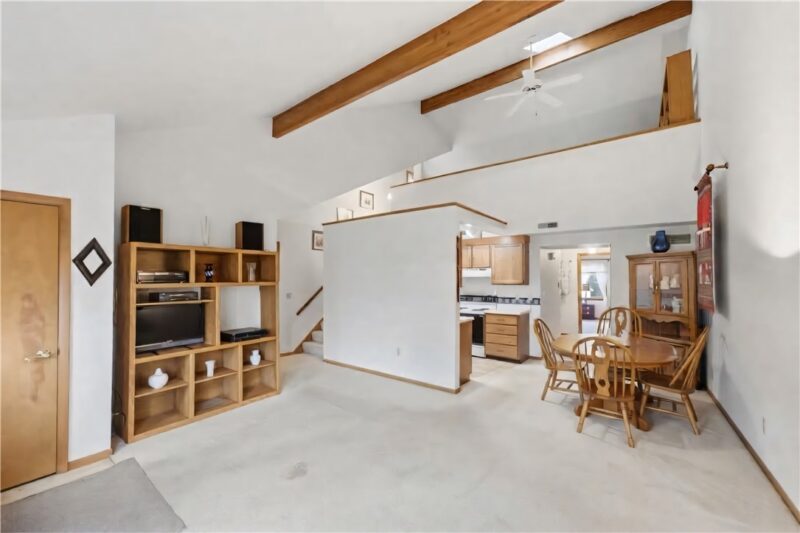306 Evergreen Ct — photo 4