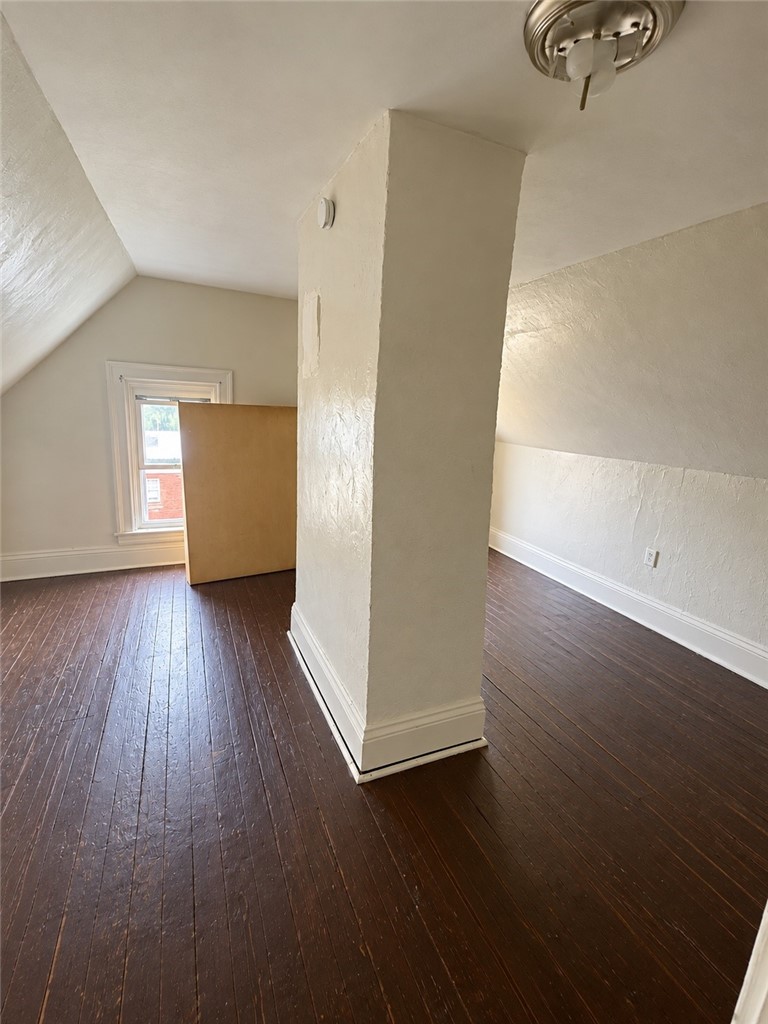 1023 Sherman Ave — photo 6