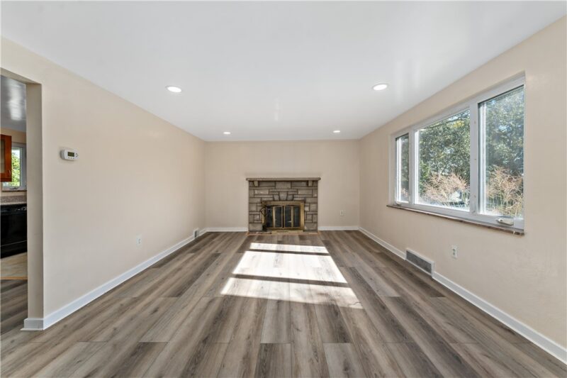 859 Corbett Dr — photo 3