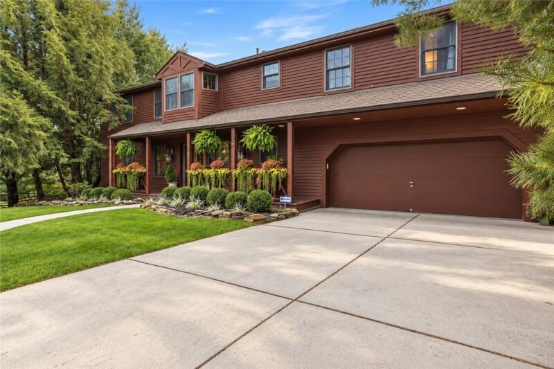 118 Nyetimber Pkwy Dr — photo 2