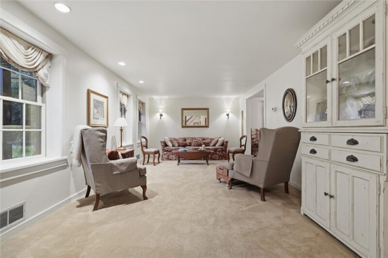 118 Nyetimber Pkwy Dr — photo 5
