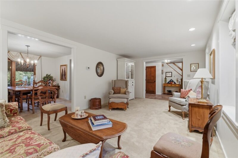 118 Nyetimber Pkwy Dr — photo 6