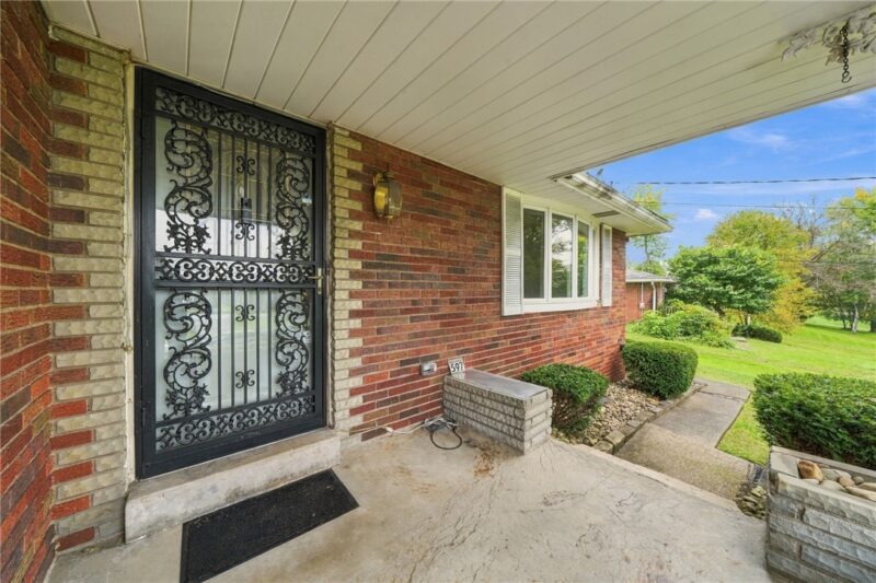 597 Baltzer Meyer Pike — photo 2