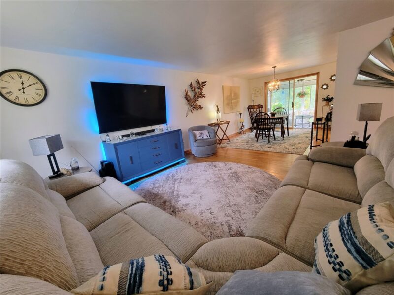 1548 Berryman Ave — photo 7