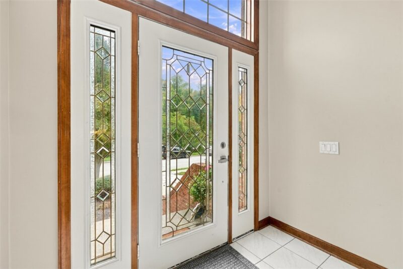2151 Huntington Court S — photo 3