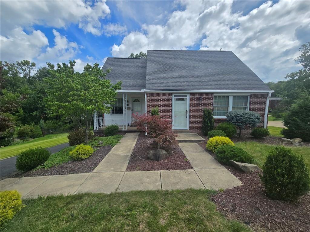 419 Parkridge DRIVE — photo 1