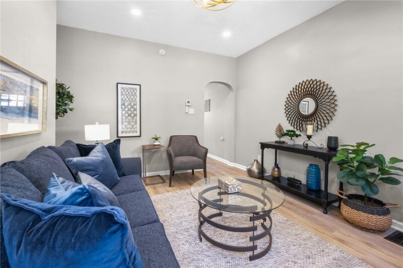 4410 Woolslayer Way — photo 5