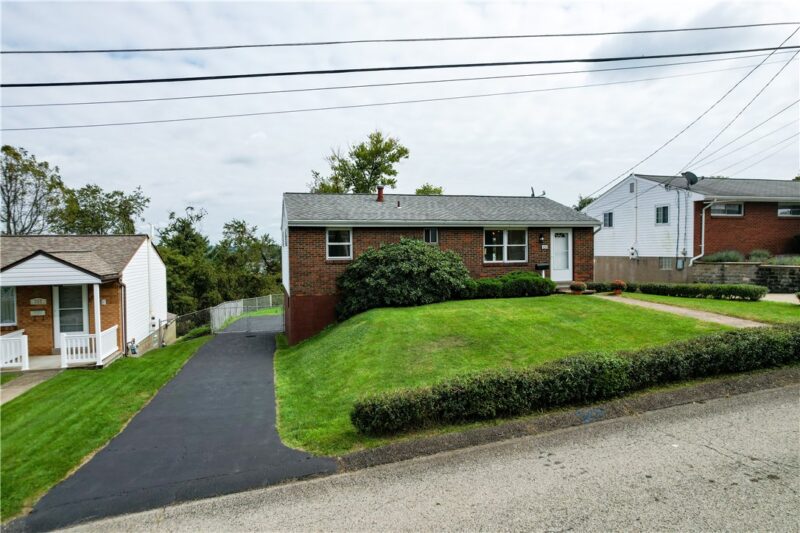121 Vetter Dr