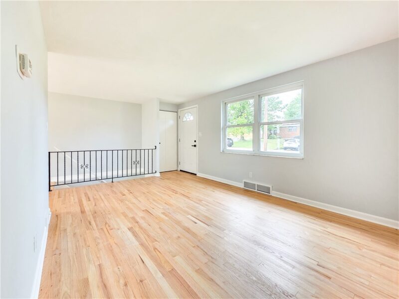 121 Vetter Dr — photo 6
