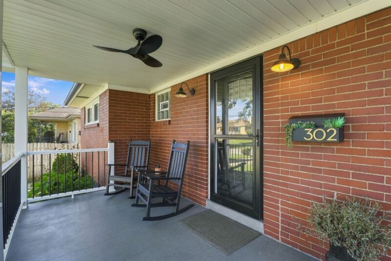 302 Duke Ln — photo 2